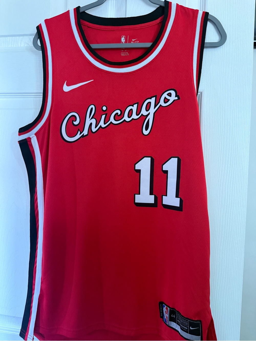 DeMar DeRozan jersey